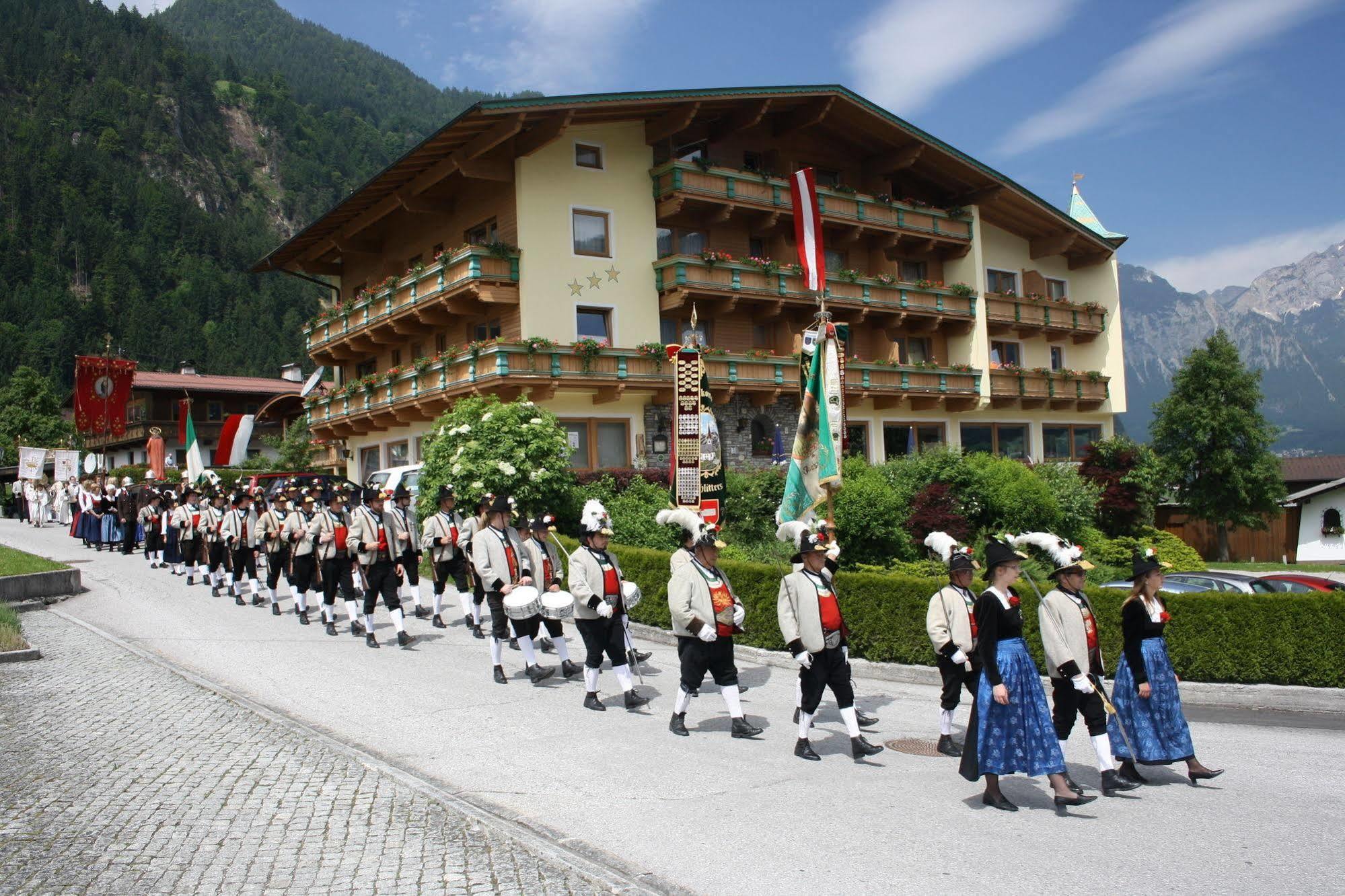 Hotel Gasthof Jaeger Zillertal Шліттерс Екстер'єр фото