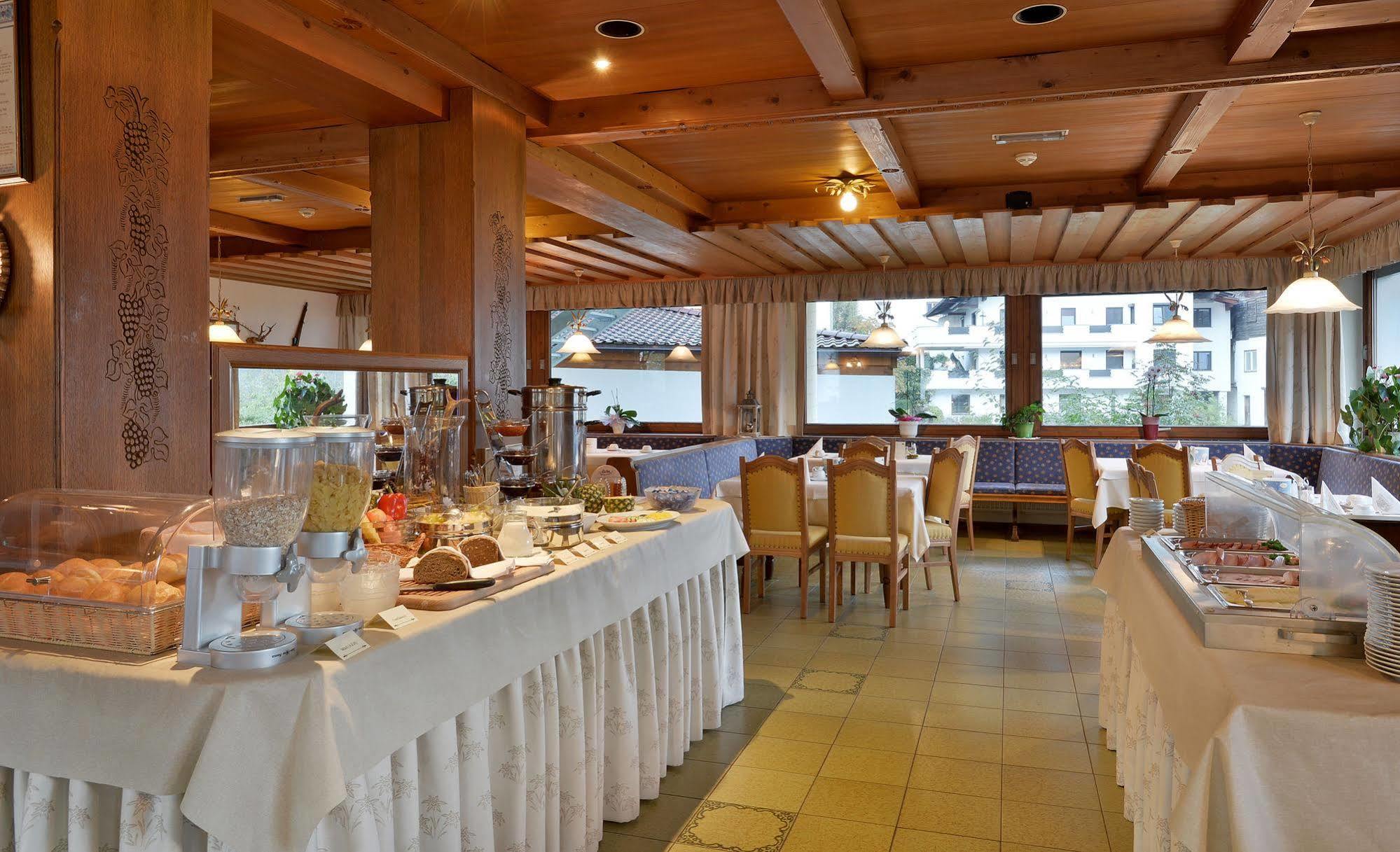Hotel Gasthof Jaeger Zillertal Шліттерс Екстер'єр фото